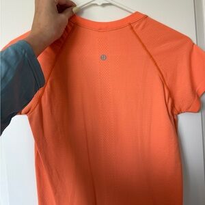 Lululemon Orange swiftly tech